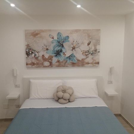 La Casa Dei Nonni Hotell Bari Exteriör bild